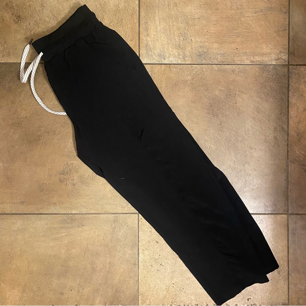 Zella Women’s Step Up Crop Pants in Black Size Small
